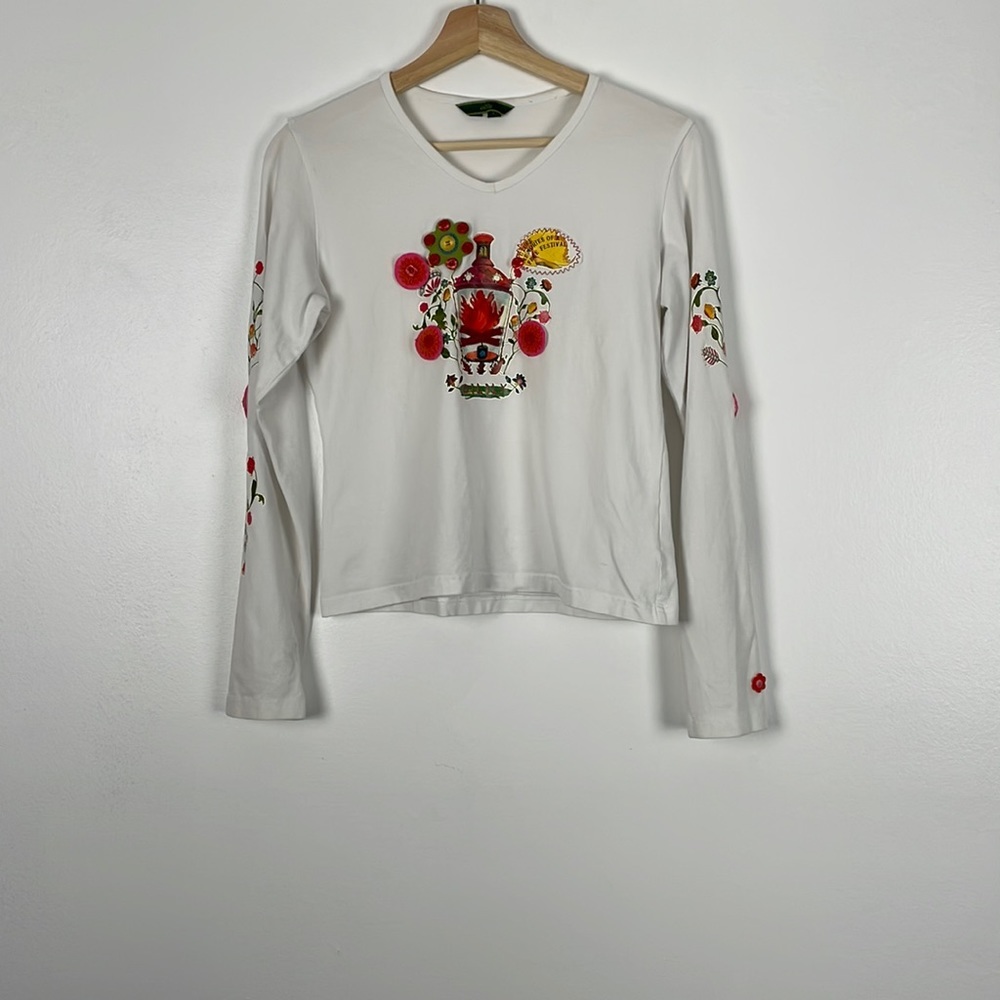 Oilily girl's long sleeve white embroidered pullover top Size Large